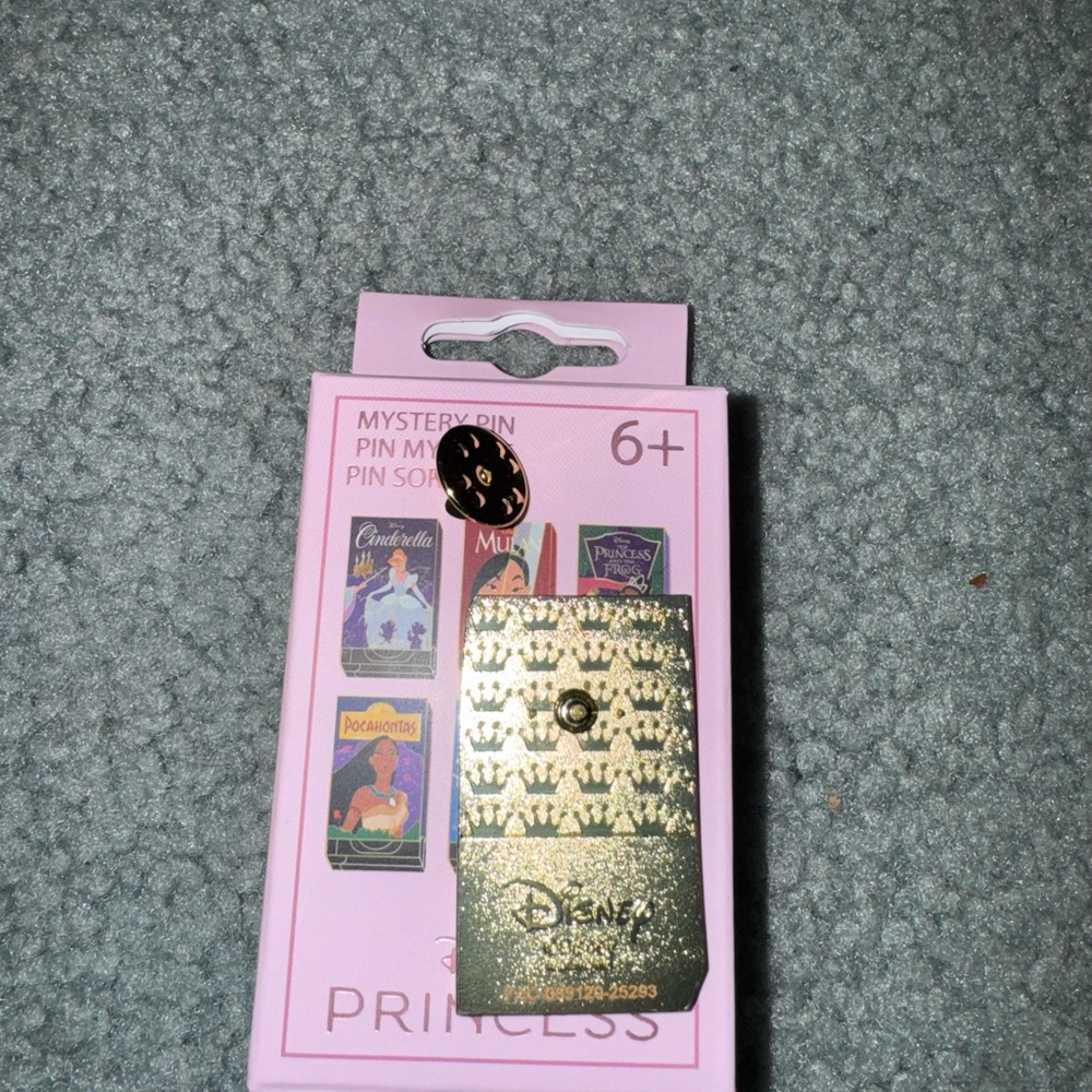 Loungefly Disney Princess VHS Case Blind Box Enamel Pin -Sleeping Beauty - Picture 2 of 2